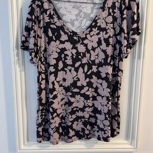 Maurice’s Women's Black & Light Pink Floral V-Neck Top
